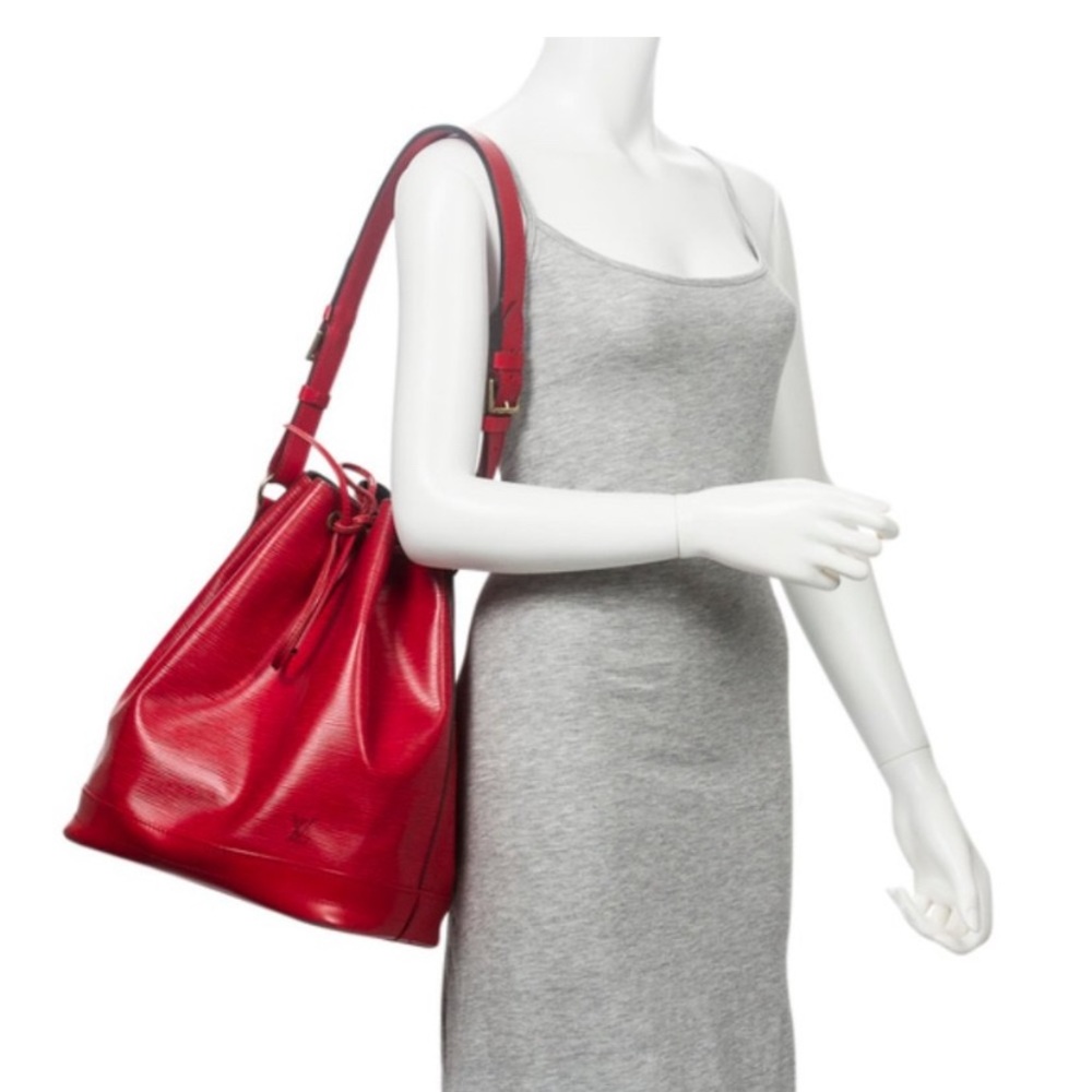 Louis Vuitton Noe GM Epi Leather